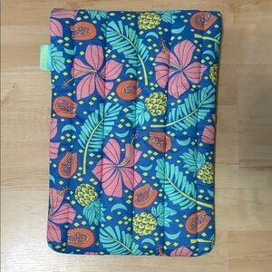 Jana Lam Quilted Laptop sleeve